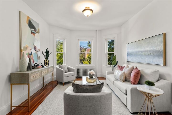 Property Photo:  7 Bailey Street 2  MA 02124 