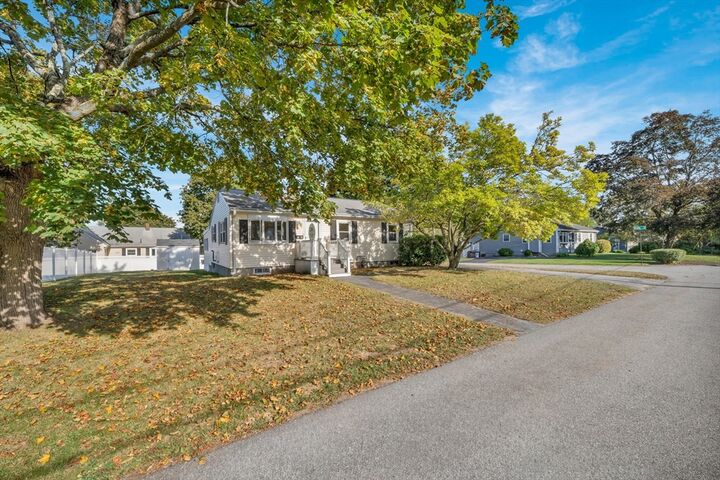 Property Photo:  70 Enfield Street  MA 01852 