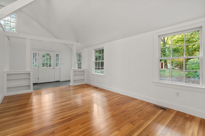Property Photo:  19 Warren Lane  MA 02493 
