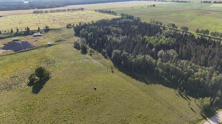 Property Photo:  32373 Range Road 52  AB T0M 1X0 