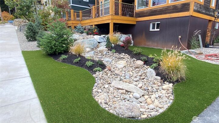 Property Photo:  411 S 7th Street  WA 98941 