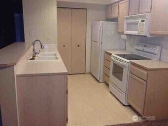 Property Photo:  1001 W Casino Road D104  WA 98204 