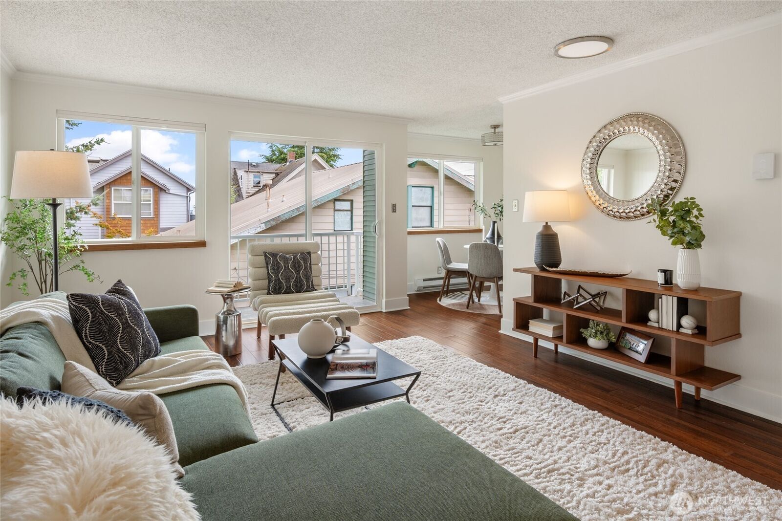 Property Photo:  506 N 45th Street 301  WA 98103 