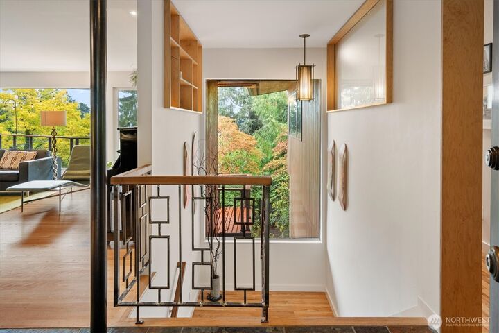 Property Photo: 13558 41st Avenue NE WA 98125