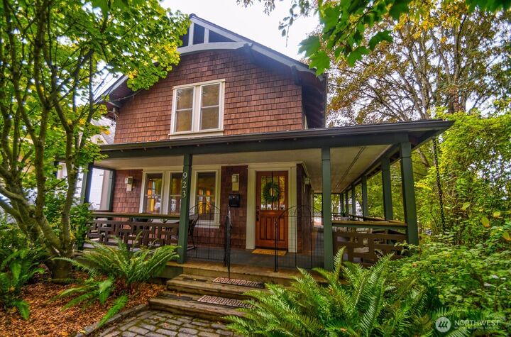 923  Olympia Avenue NE  Olympia WA 98506 photo