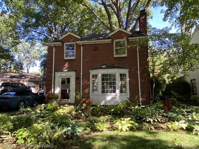 Property Photo:  12 Byfield Lane  MI 48120 