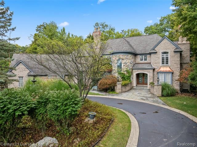 Property Photo: 34062 Lyncroft Street MI 48331