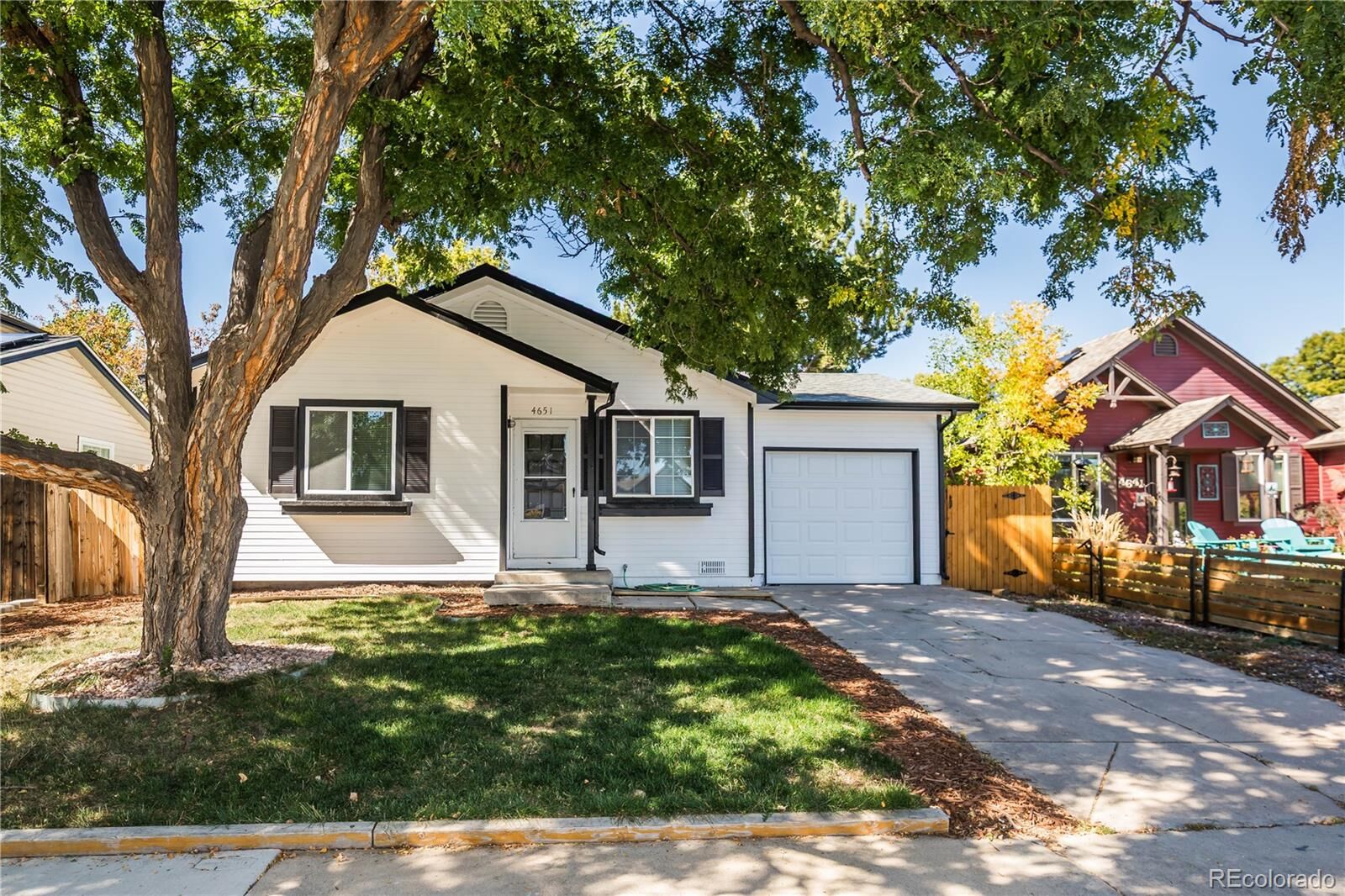 Property Photo:  4651 S Pagosa Circle  CO 80015 