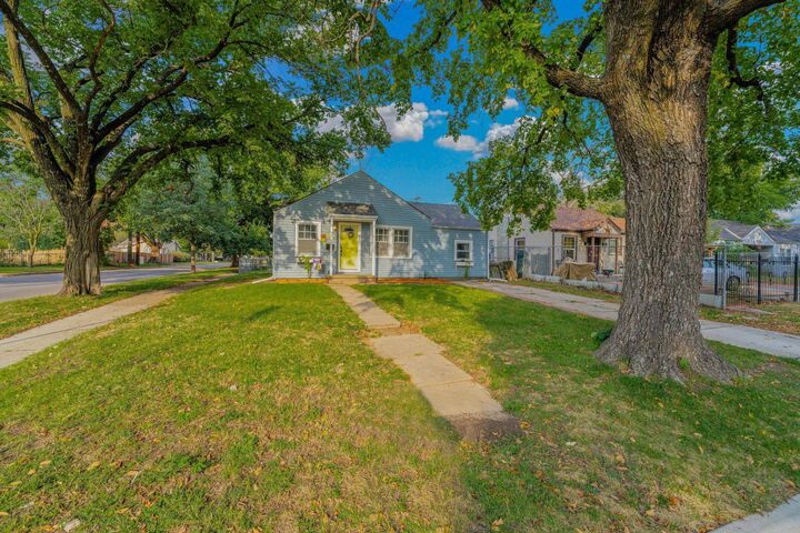 Property Photo:  1903 N Hood  KS 67203 