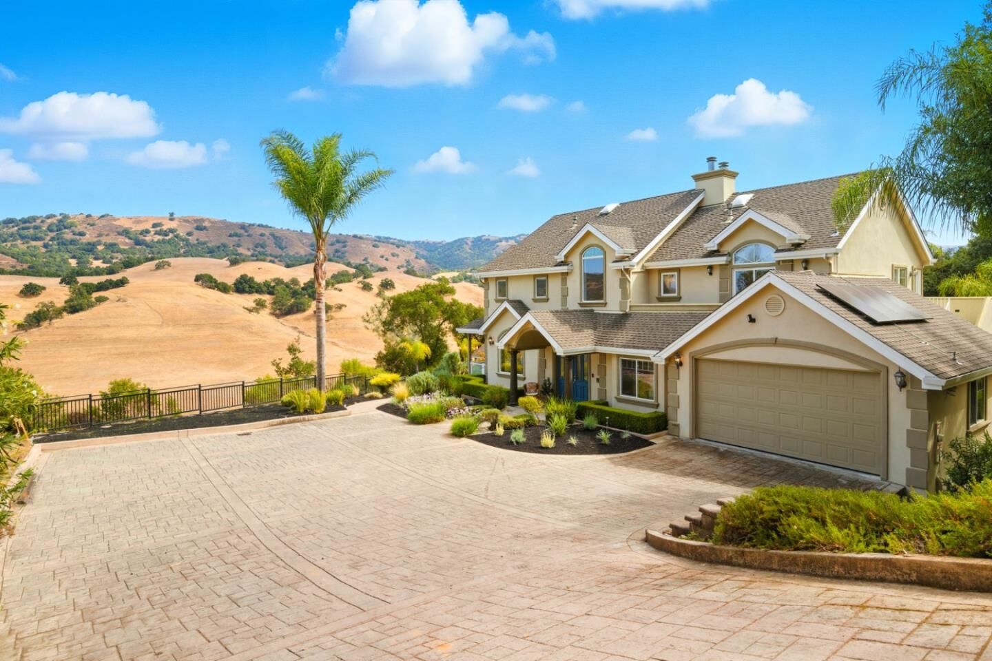 Property Photo:  2983 Holiday Court  CA 95037 