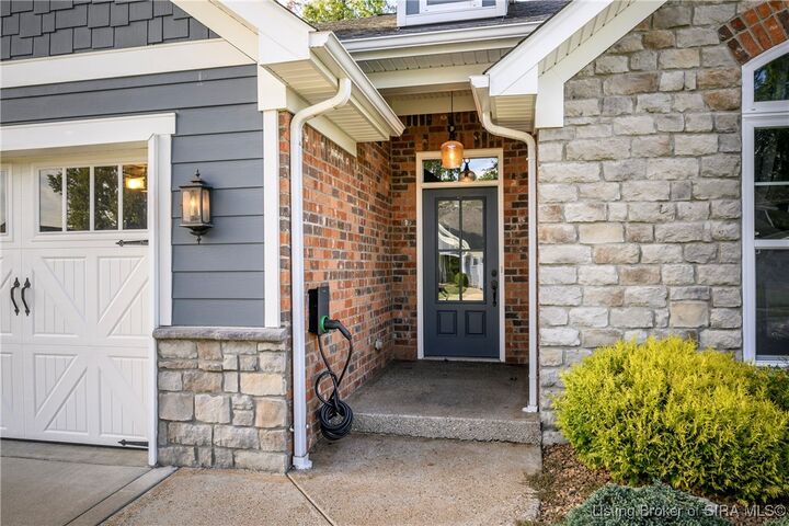 Property Photo: 1612 Pine Valley Way IN 47126