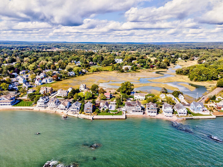 Property Photo:  153 Middle Beach Road  CT 06443