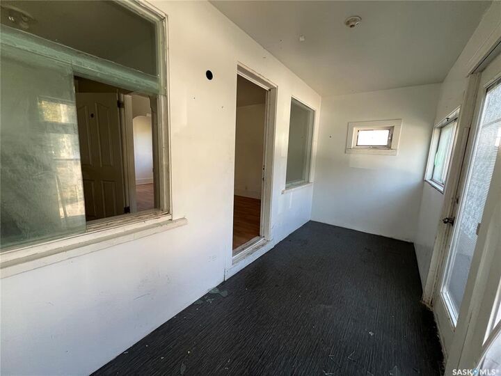 Property Photo: 221 I Avenue S SK S7M 1X8