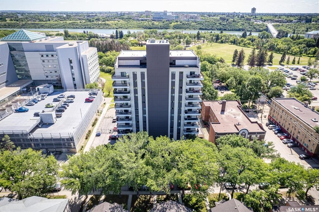 Property Photo: 510 5th Avenue N 704 SK S7K 2R2
