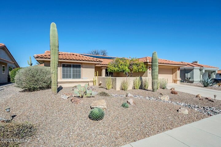 Property Photo:  14679 N Windshade Drive  AZ 85755 