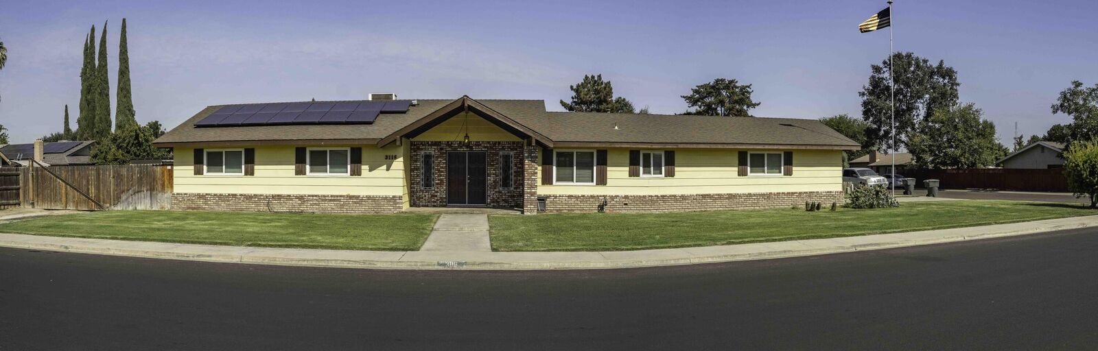 Property Photo:  3116 W Beech Avenue  CA 93277 
