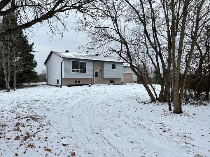 Property Photo:  864 Weedmark Road  ON K0G 1G0 