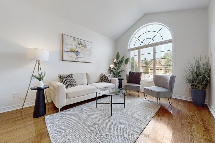 Property Photo:  320 Waterbury Crescent  ON L9L 1T2 