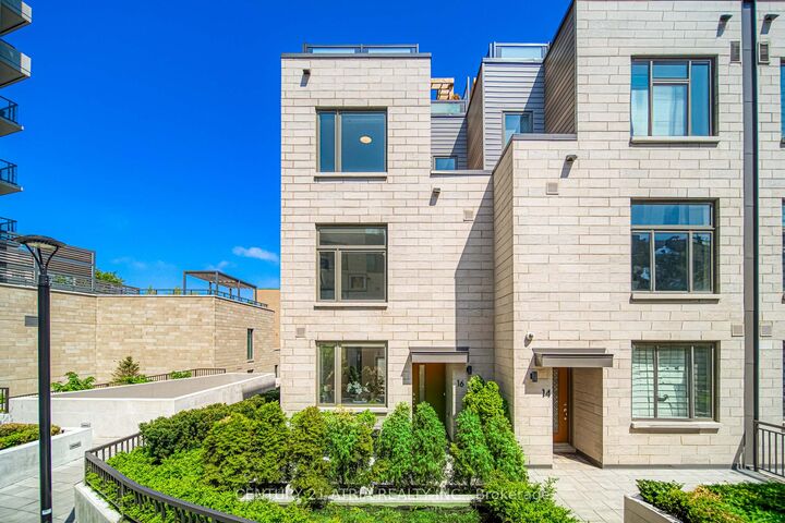Property Photo:  165 Pears Avenue Th16  ON M5R 0C1 