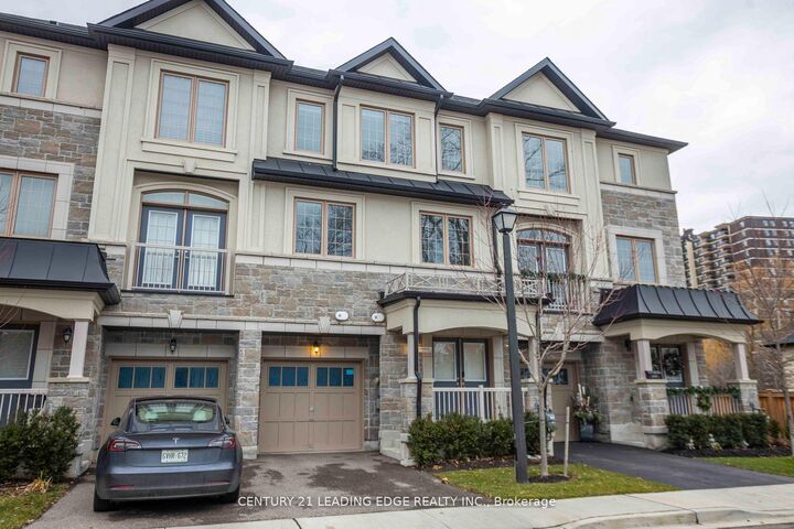 Property Photo:  1983 Oana Drive  ON L5J 0A4 