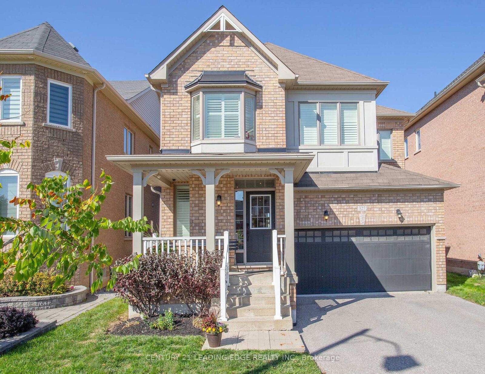Property Photo:  327 Mantle Avenue  ON L4A 0R9 
