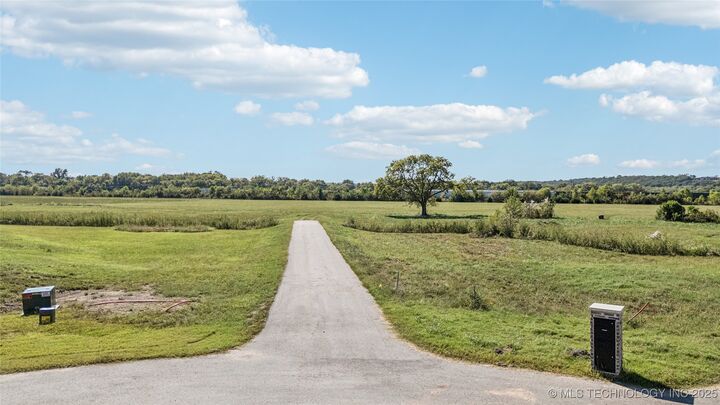 Property Photo:  5406 W 184th Street S  OK 74047 