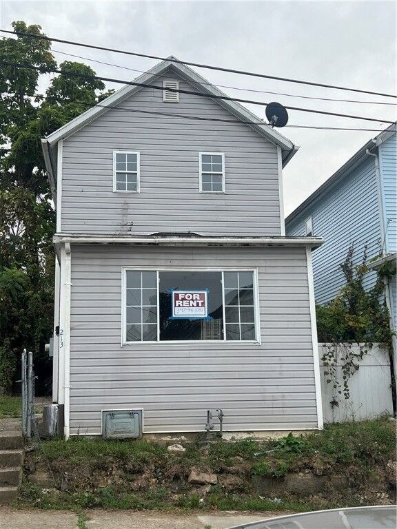Property Photo:  213 Crest Ave  PA 15022 
