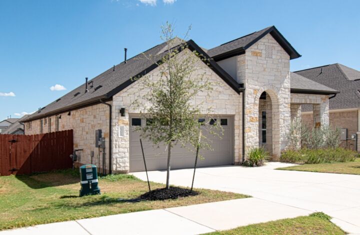 Property Photo: 2305 Banda Bend TX 78681