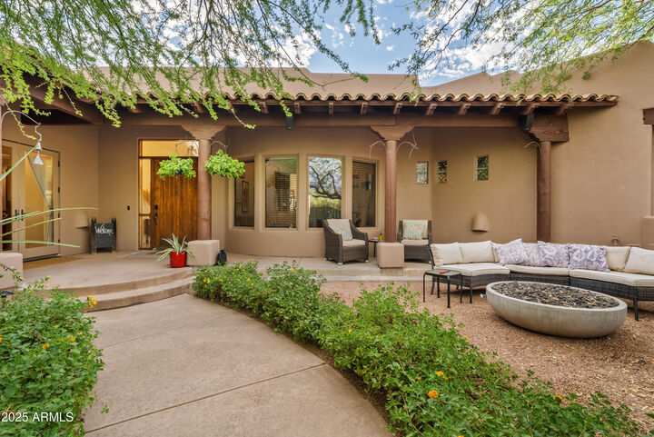 Property Photo: 3930 N Pinnacle Hills Circle AZ 85207