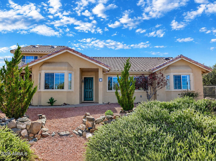 Property Photo:  240 Rogers Place  AZ 86324 