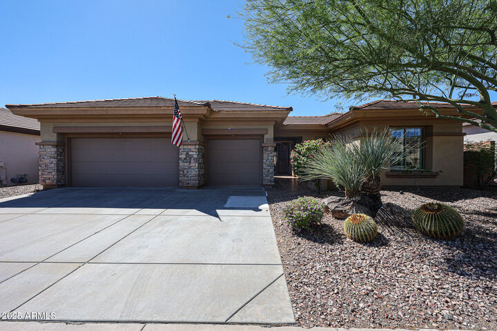 Property Photo:  1435 W Whitman Court  AZ 85086