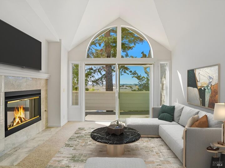 Property Photo:  2131 Stonefield Lane  CA 95403 