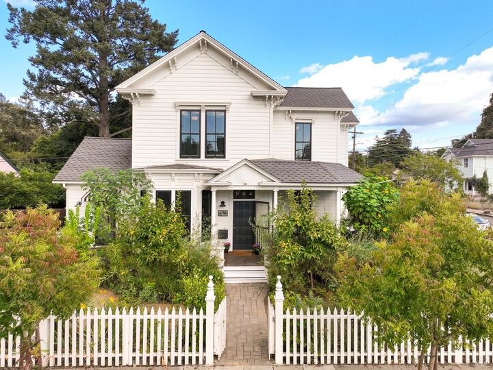 804 Beaver Street  Santa Rosa CA 95404 photo