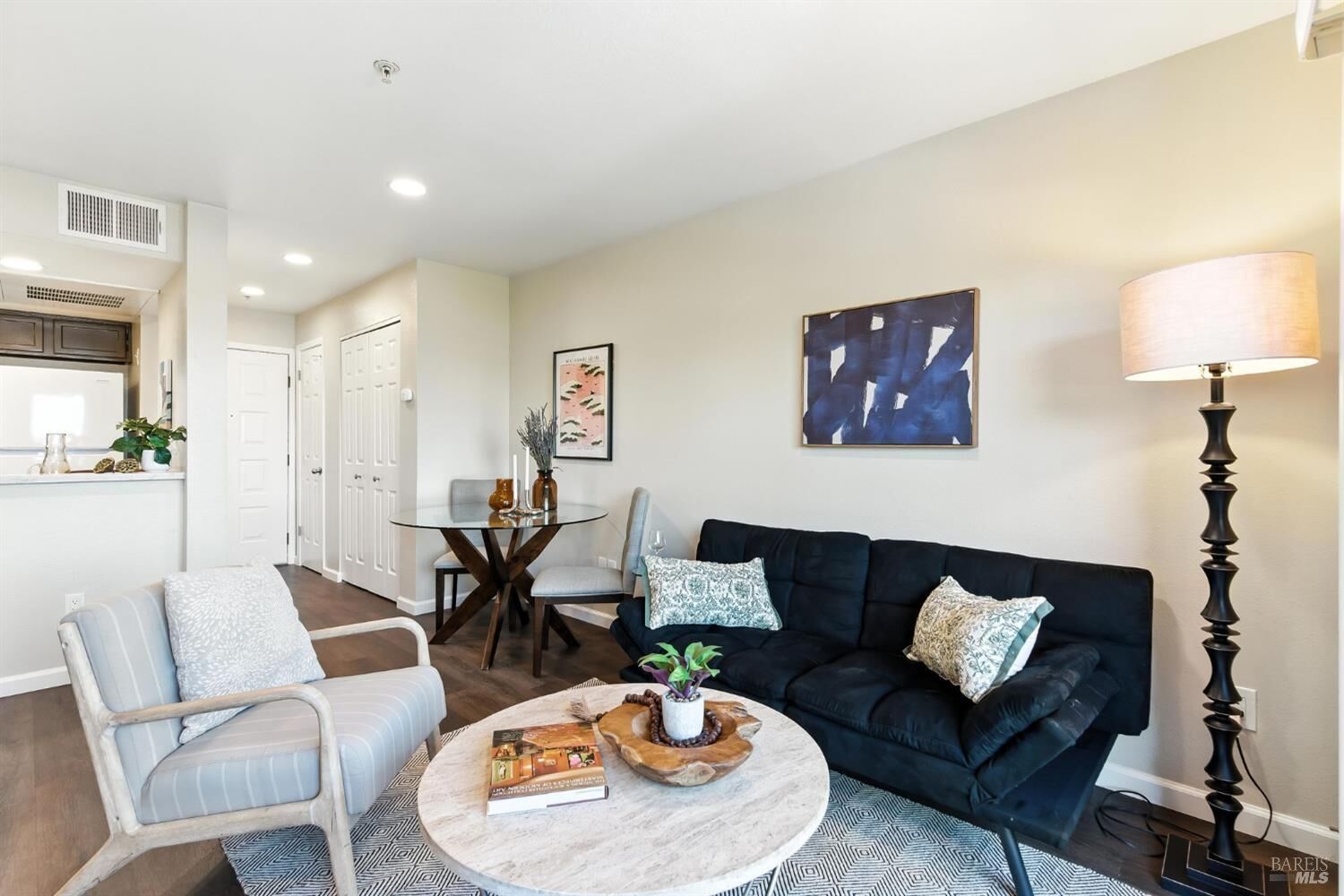 Property Photo:  213 Mariner Way  CA 94945 
