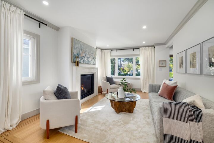 Property Photo: 2706 W 41st Avenue BC V6N 3C4