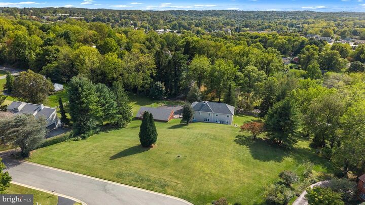 Property Photo:  112 Cameron Drive  DE 19707 