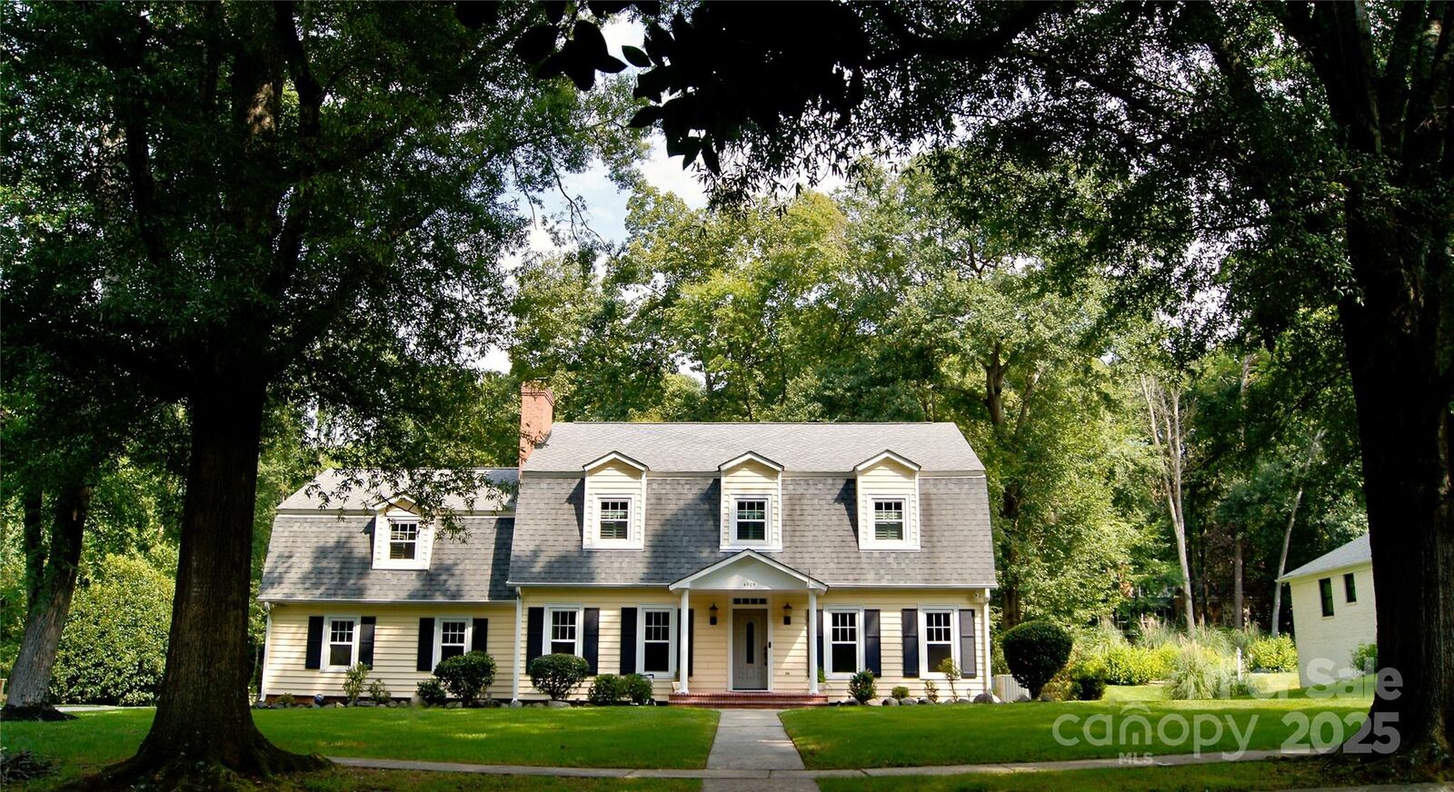 Property Photo: 4905 Montibello Drive NC 28226