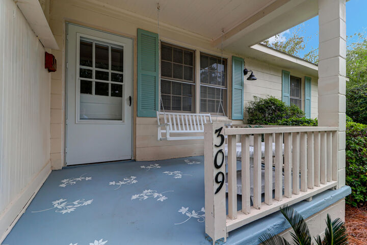 Property Photo:  309/311 W 4th North Street  SC 29483