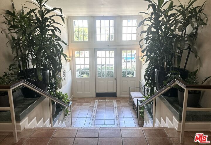 Property Photo:  1731 Barry Ave  CA 90025 