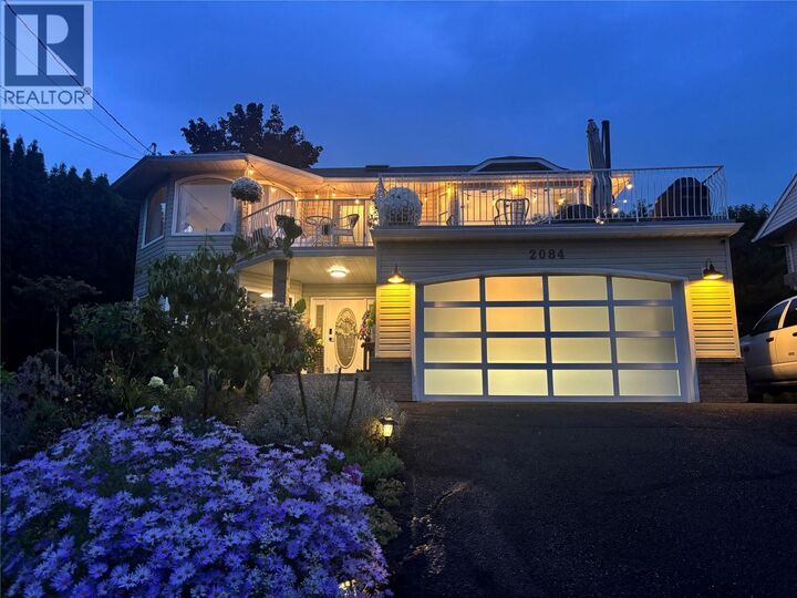 Property Photo:  2084 Shamrock Drive  BC V4T 1T8 