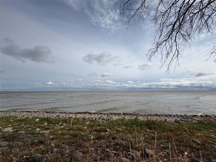 Property Photo:  117 Bayduza Drive  MB R7N 2T3 