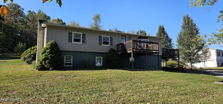 Property Photo:  190 York Drive  PA 17837 