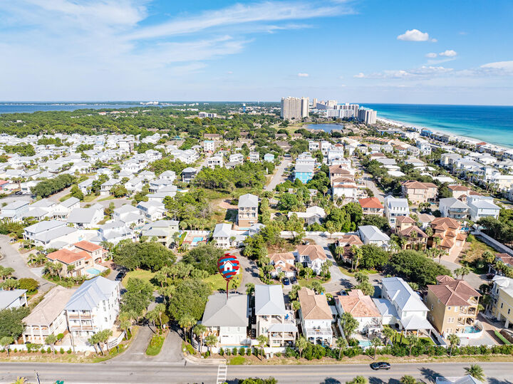Property Photo: 10 St Francis Dr S FL 32550