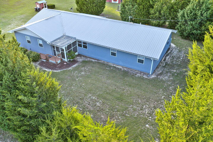 Property Photo:  585 E Huckaba Road  FL 32435 