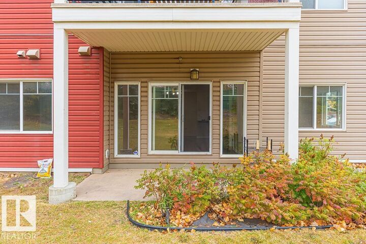 Property Photo: 271 Charlotte Way 105 AB T8H 0N9