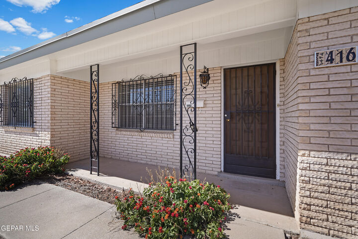 Property Photo: 416 San Saba Road TX 79912