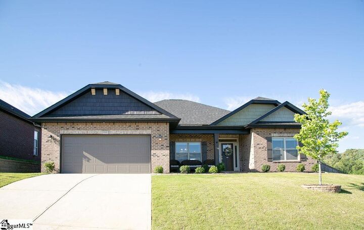 111 Wyatt Drive  Greenville SC 29605 photo