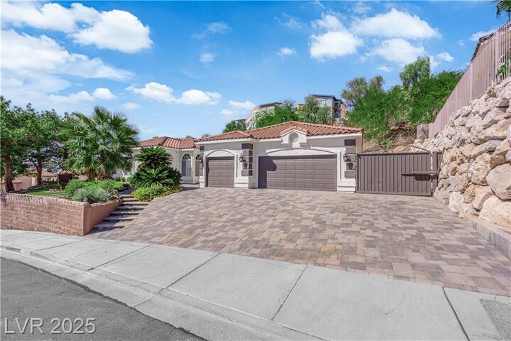 Property Photo:  949 Pyrite Avenue  NV 89011