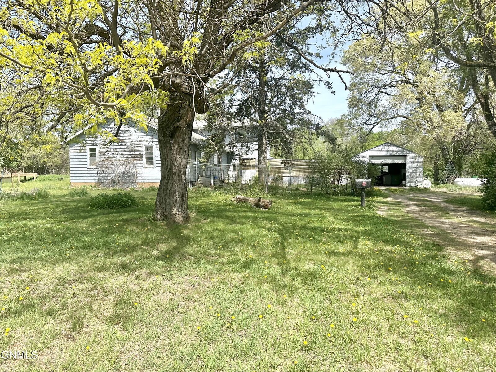 Property Photo:  10185 99th Street SE  ND 58474 