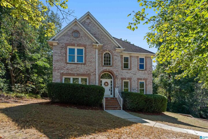 Property Photo: 2058 Crosscrest Drive AL 35244